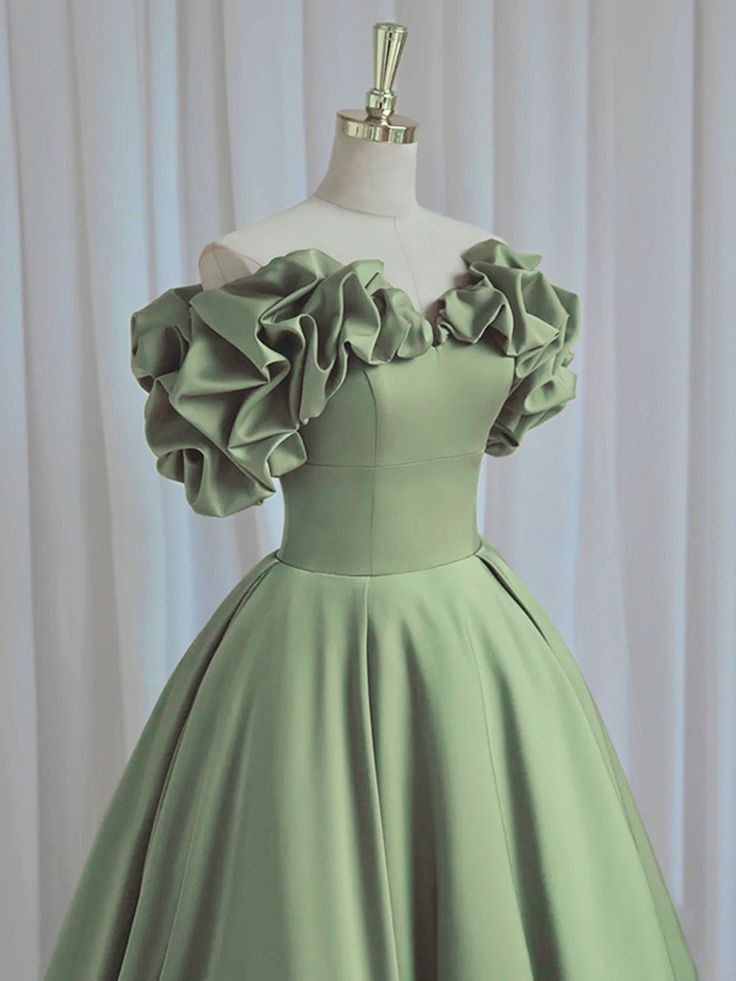 English Gown Styles for Wedding