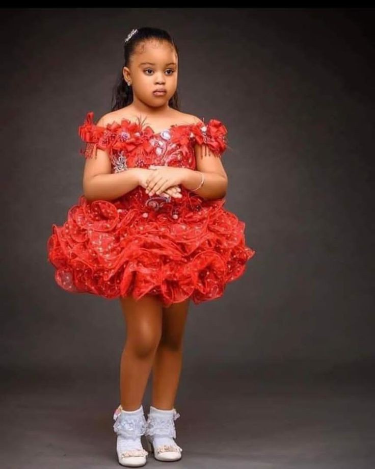 Classy English Gown Styles for Teenage Girls in Nigeria