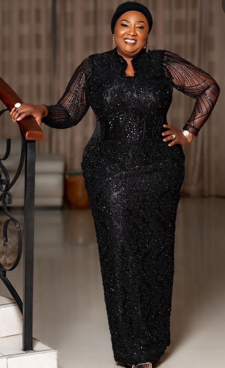 Lace Gown Styles for Fat Woman