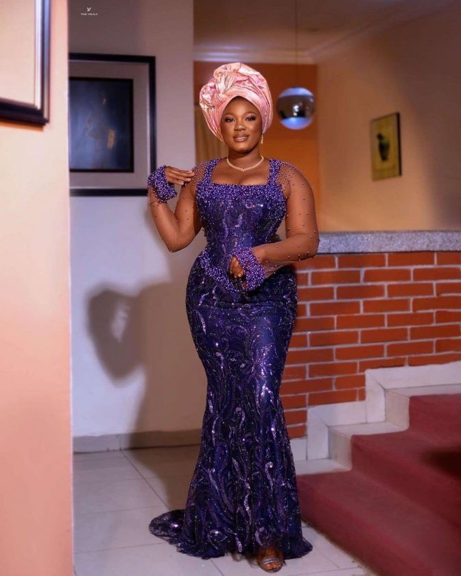 Asoebi Lace Styles for Plus-Sized Ladies