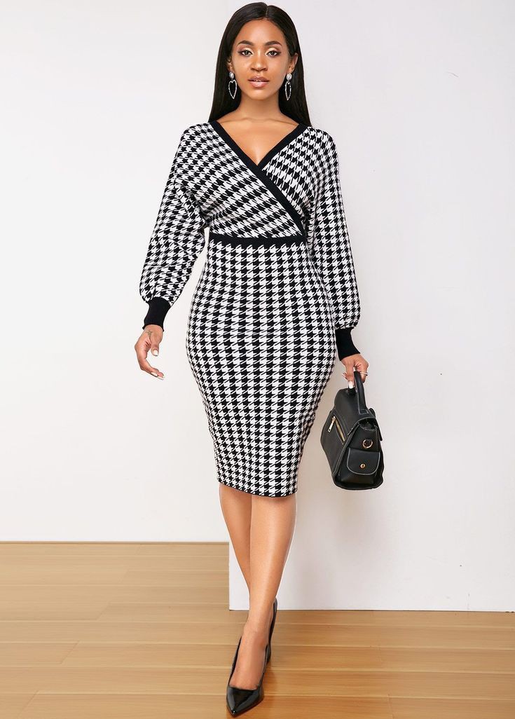 Classy English Gown Styles for Ladies