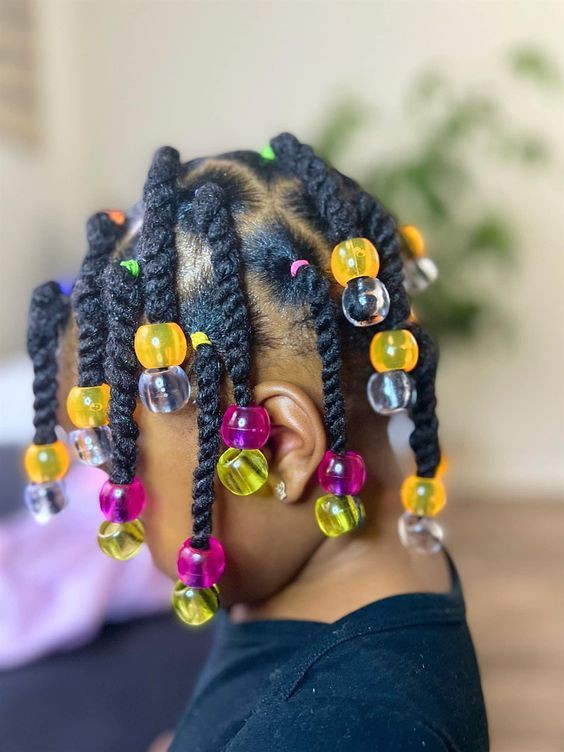 Bob Brazilian Wool Hairstyle with Beads 