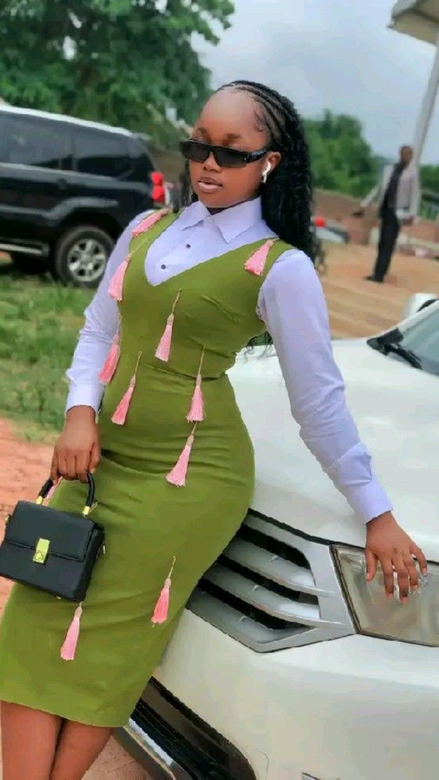 Latest English Plain Material Styles for Ladies