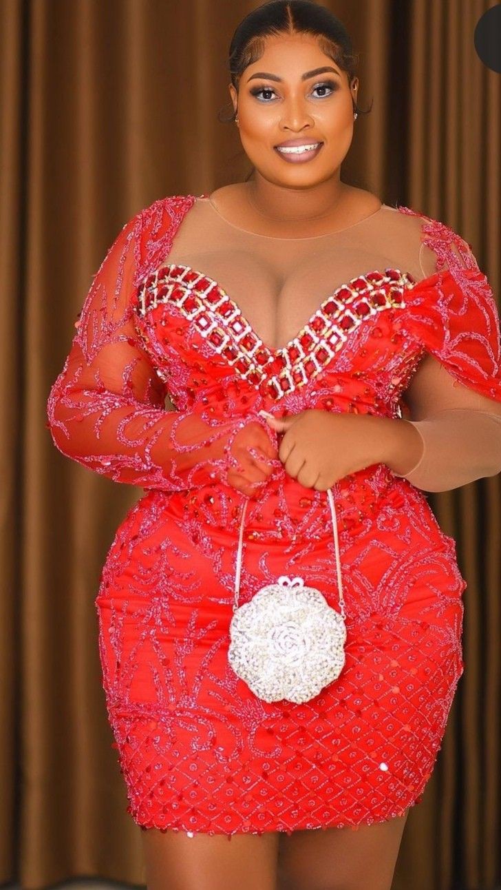 Short Lace Gown for Fat Ladies