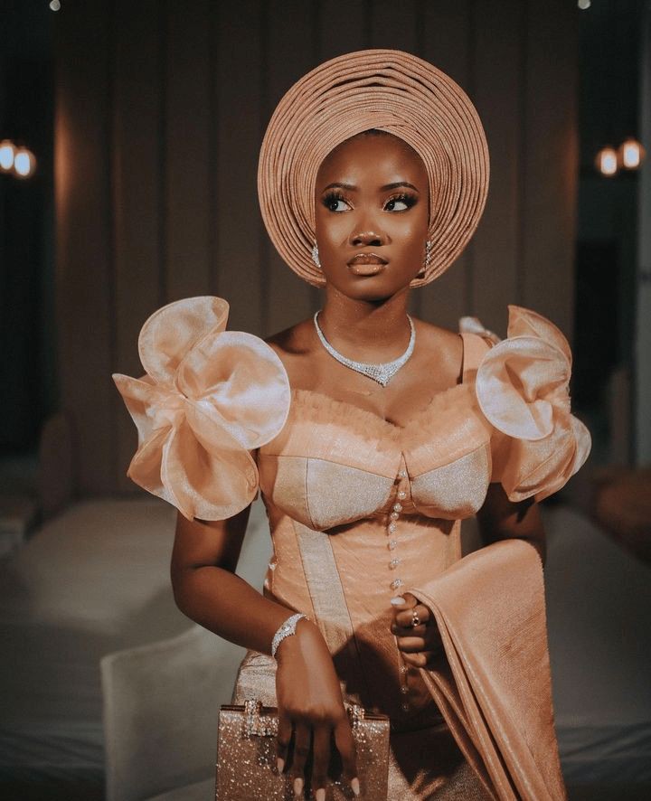 Big Madam Blouse Styles in Nigeria