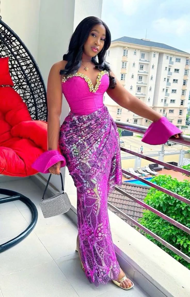 Lace Gown Styles for Ladies 