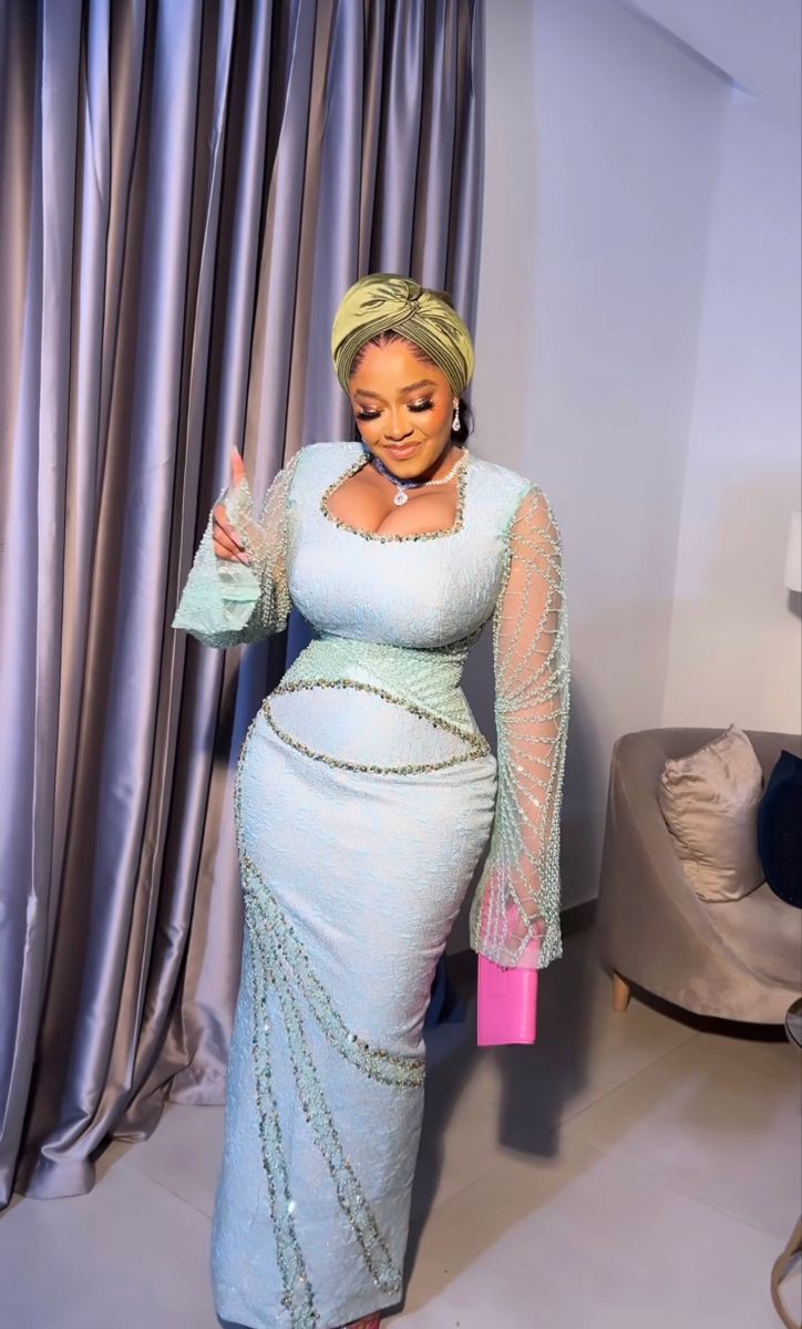 Lace Gown Styles for Wedding Guest 