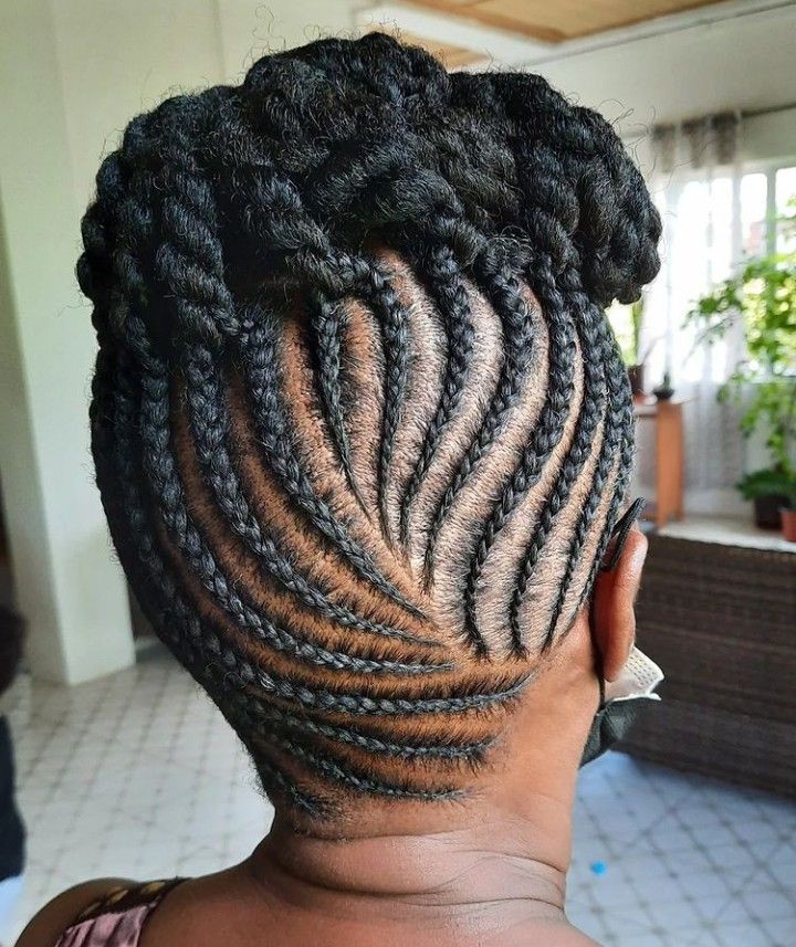 Two Clap Hairstyle