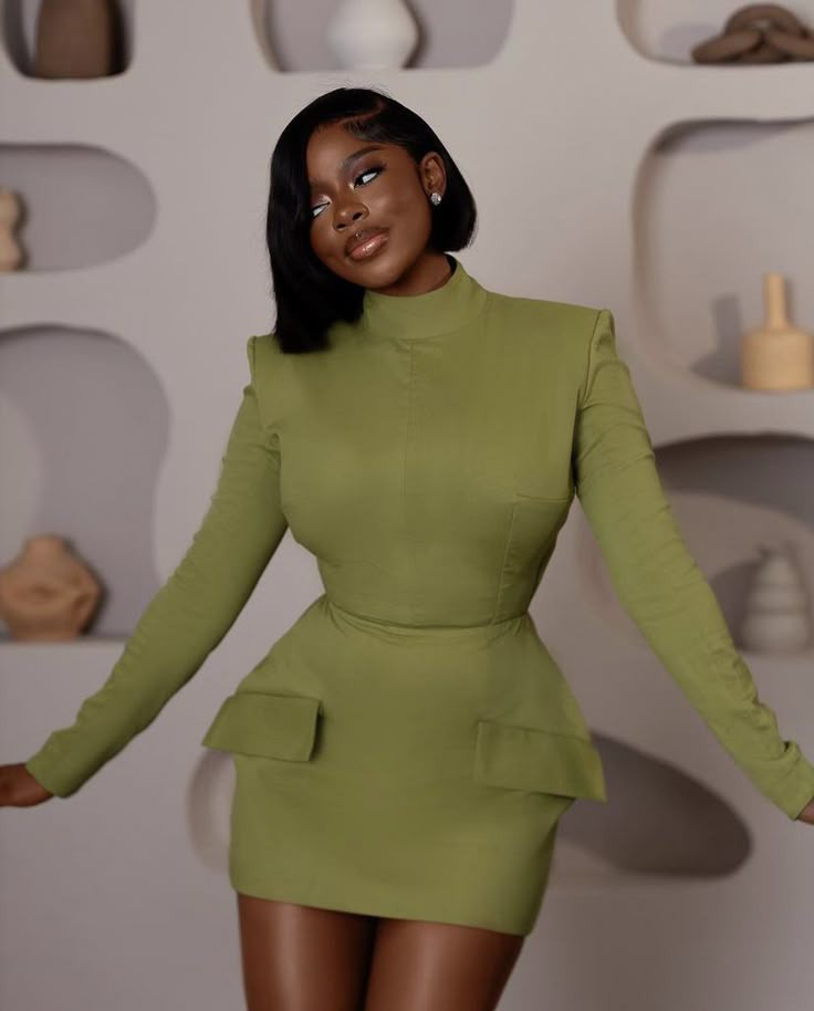English Already-Made Gown Styles for Ladies 