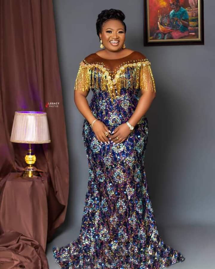 Classy Dinner Gown Styles 