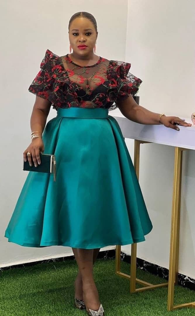 Sequin Blouse Styles for Mothers 