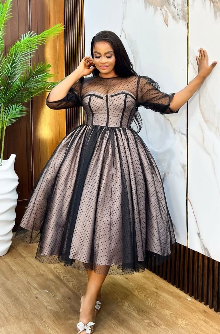 English Material Styles for Short Gown