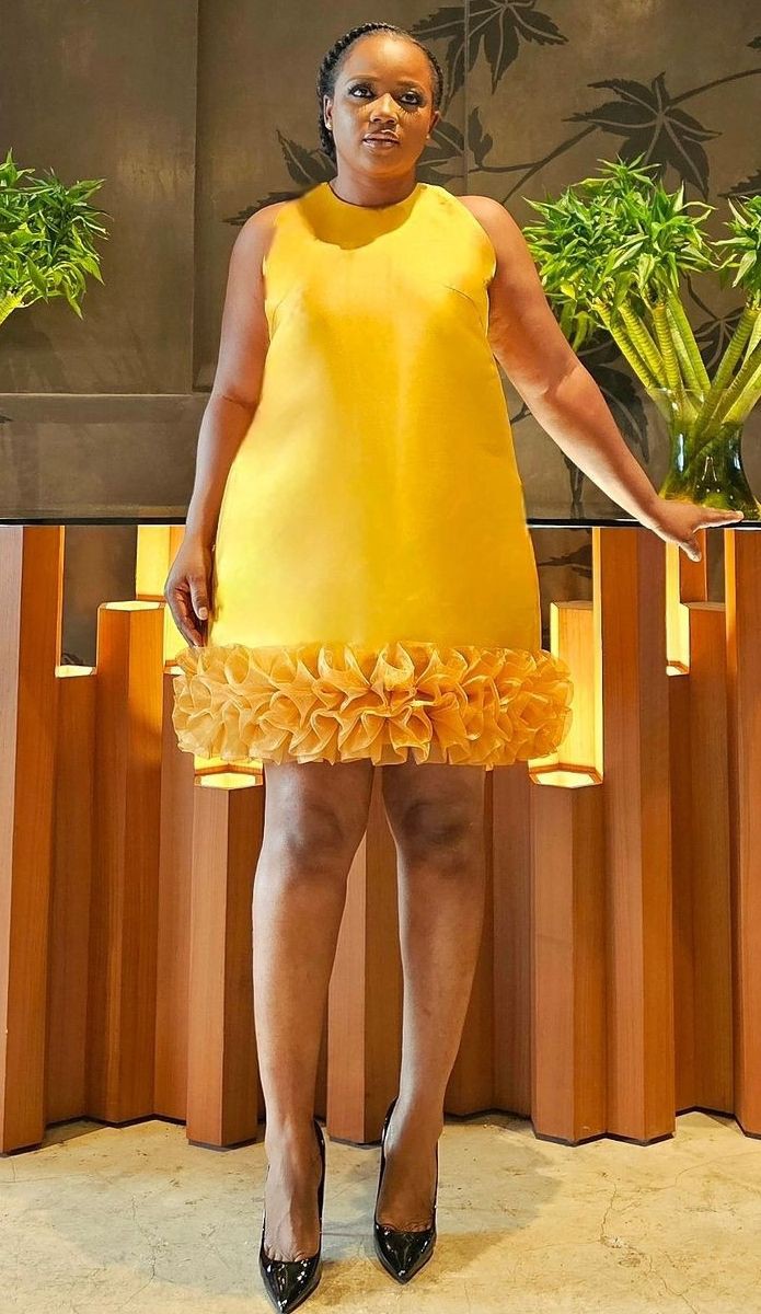Beautiful Short Gown Styles 