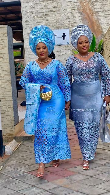 Native Lace Skirt and Blouse Styles 