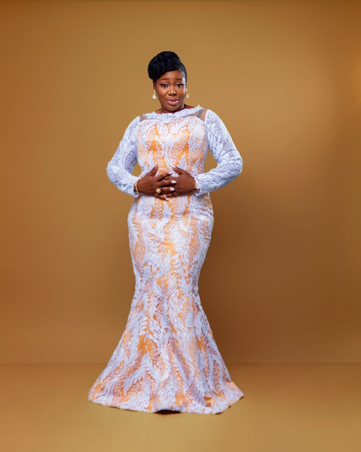 White Lace Gown Styles for Wedding