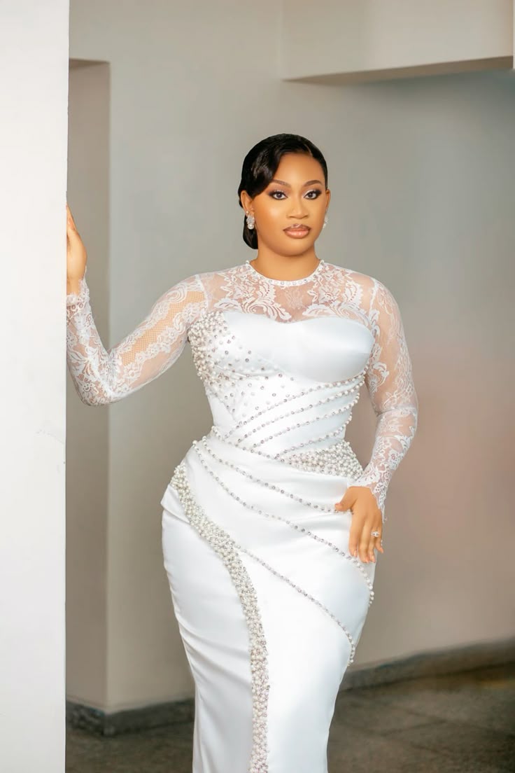 White Lace Gown Styles for Wedding