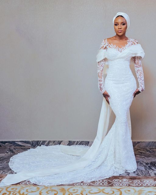White Lace Gown Styles