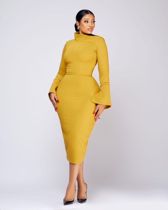 Long Gown Styles for Plain and Pattern 