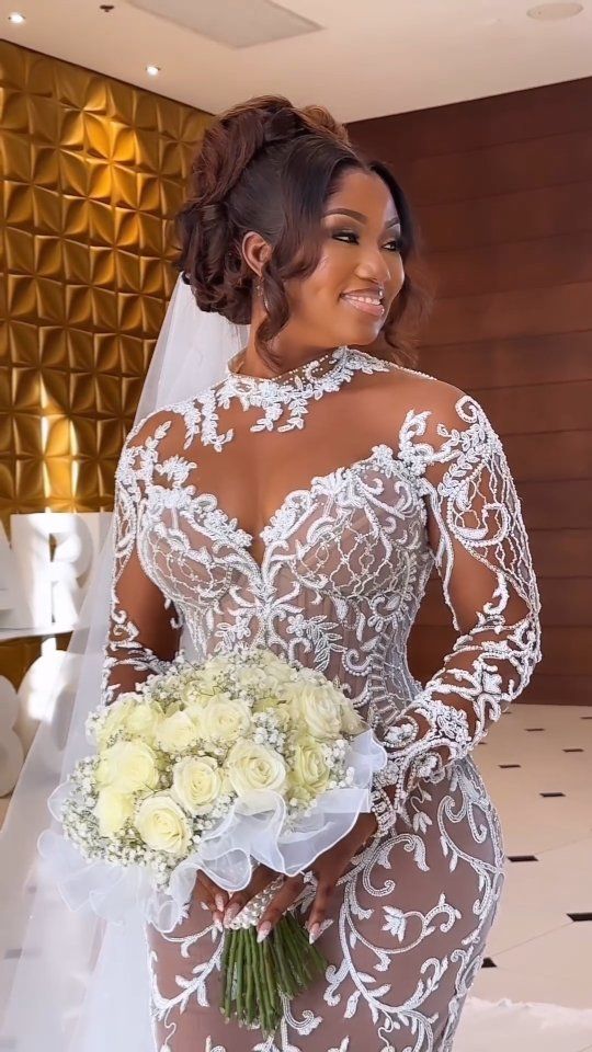 Short White Lace Gown Styles for Wedding in Nigeria