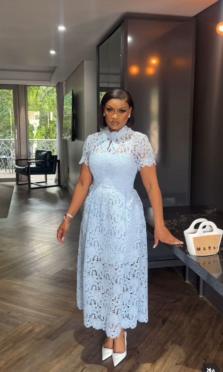 Cord Lace Gown Styles for Slim Ladies 