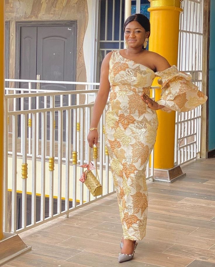Brocade Dress Styles for Wedding Guest 