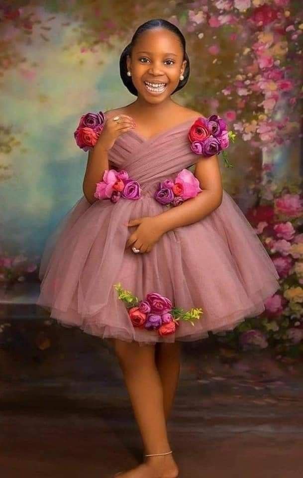 Short Flay Gown Styles 