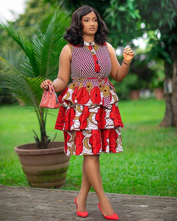 Short-Sleeved Gown Styles 