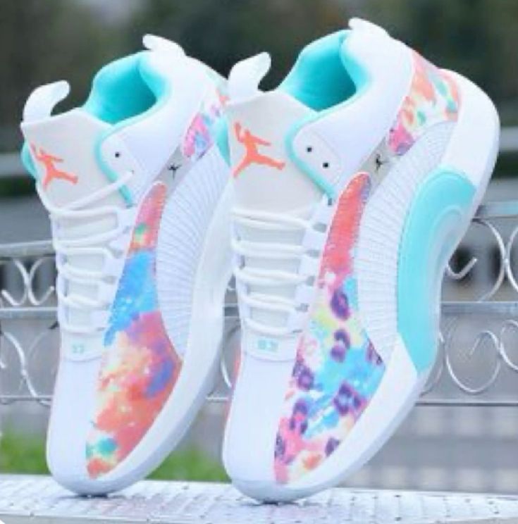 Sneakers for Both Genders 