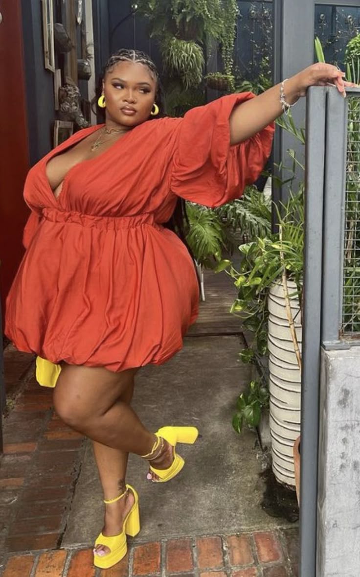 Short Dress Styles for Big Tummy Ladies 