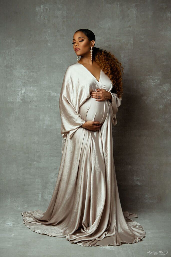 Long Gown Styles for Pregnant LadiesÂ