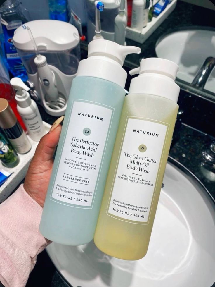 Naturium The Glow Getter Multi-Oil Hydrating Body Wash